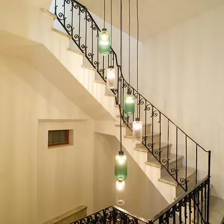 In Centro Da Carlotta بيت ضيافة